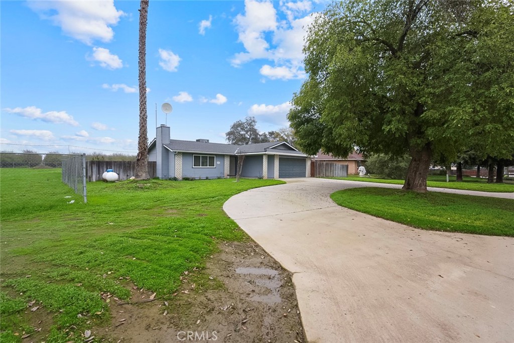 14117 Cates Ct, Chowchilla, CA 93610