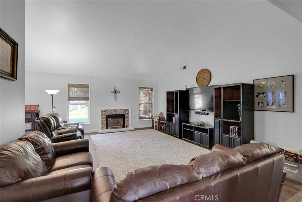 317 Circle, Chowchilla, CA 93610