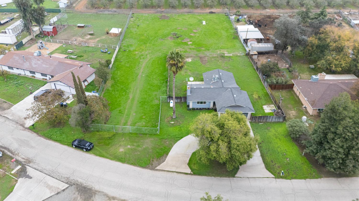 14117 Cates Ct, Chowchilla, CA 93610