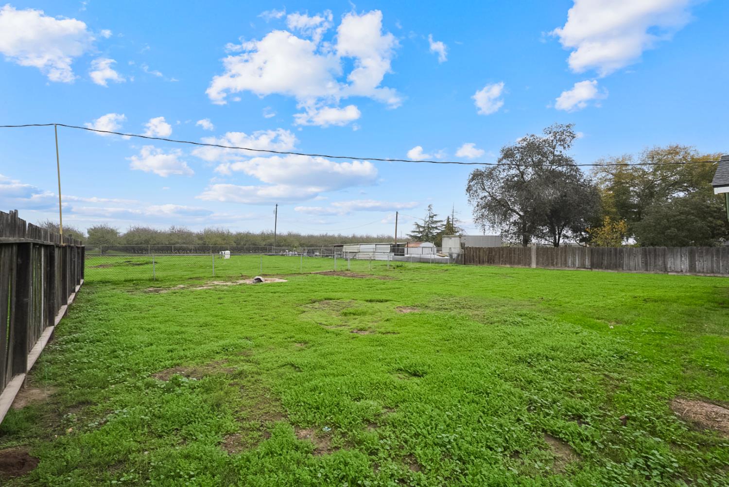 14117 Cates Ct, Chowchilla, CA 93610