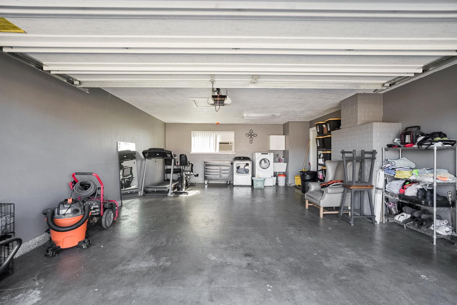 608 Grant Dr, Chowchilla, CA 93610